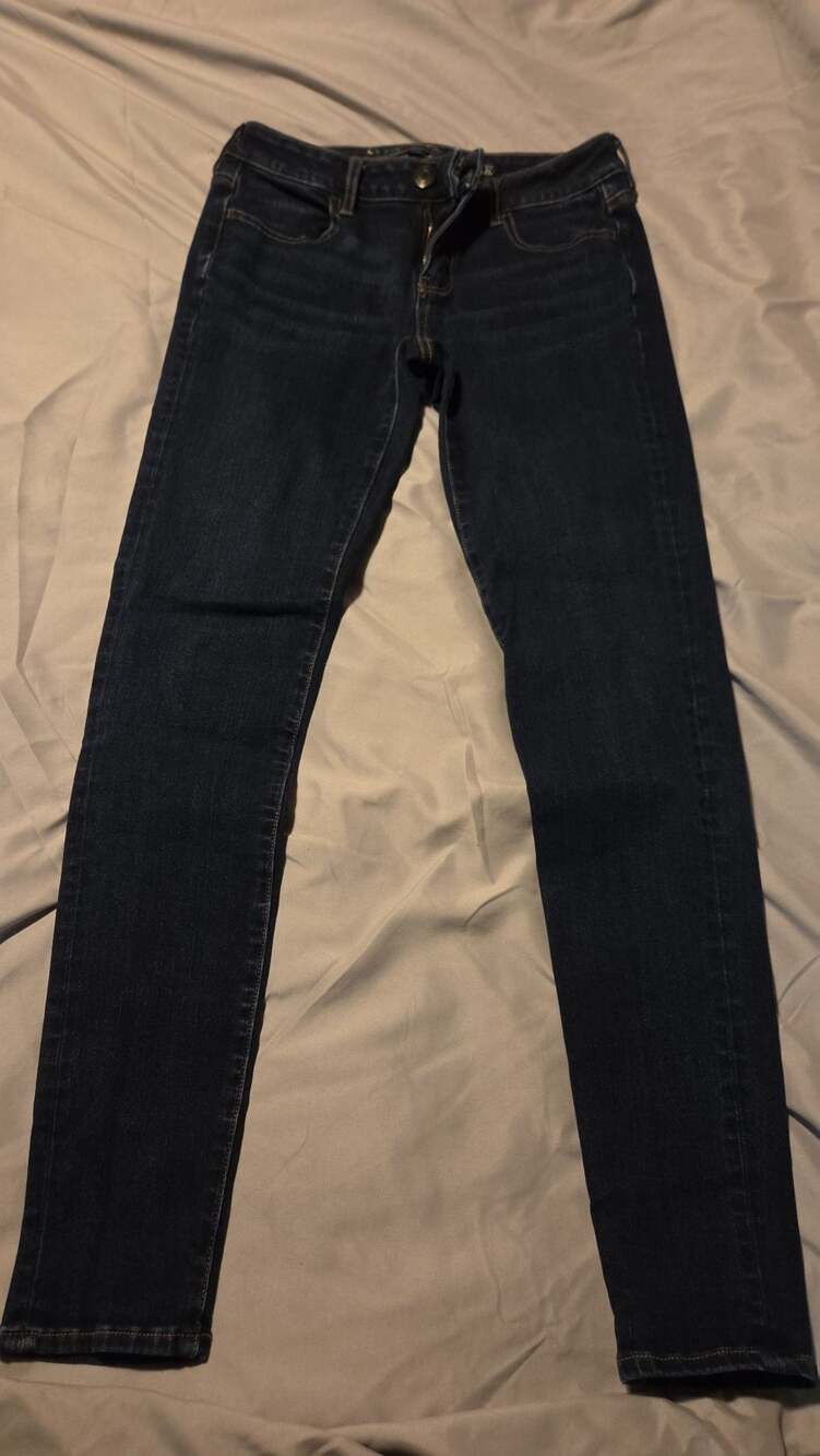 American Eagle Women's Super Stretch Skinny Jeans Dark Wash Size 4 Long